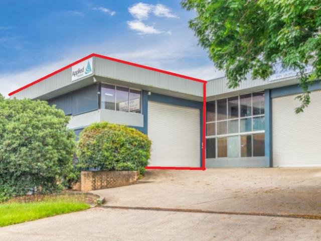 Warehouse for rent in Toombul, Queensland