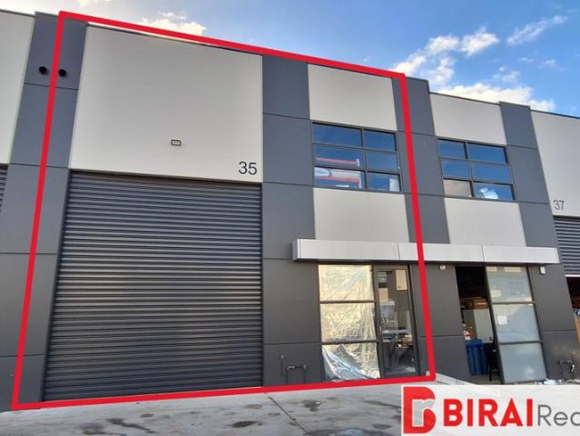 Warehouse for rent in West Park Industrial Estate, Melbourne