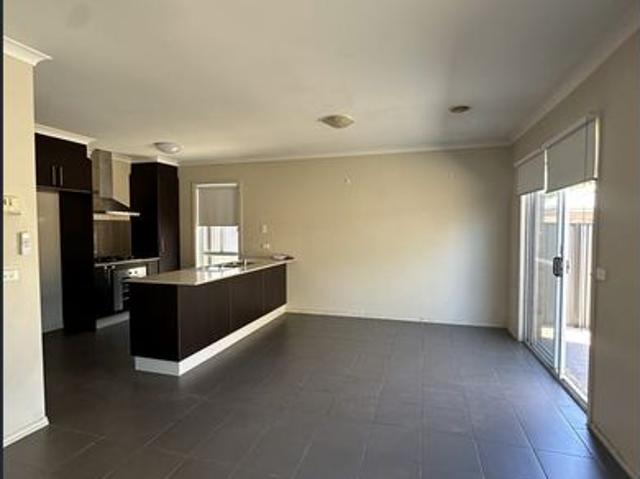 House for rent in Point Cook, Victoria