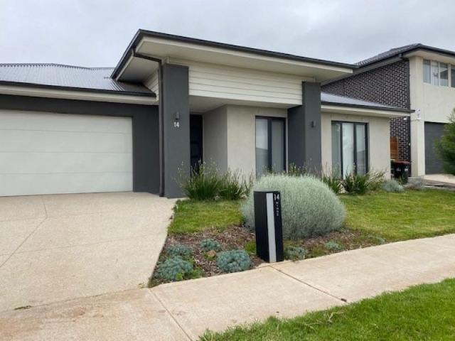 House for rent in Woodlea, Melbourne