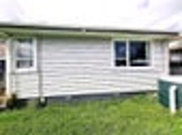 House for sale in Henderson, Henderson-Massey