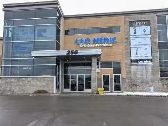 House for rent in Laurentides, Quebec