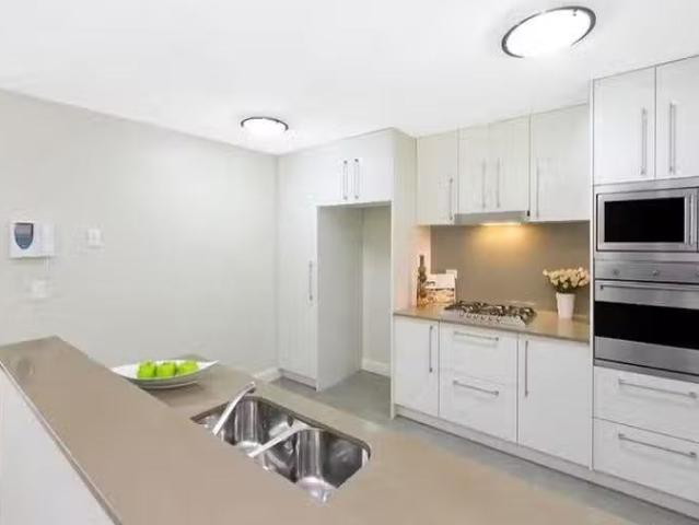 Apartment for rent in Toombul, Queensland