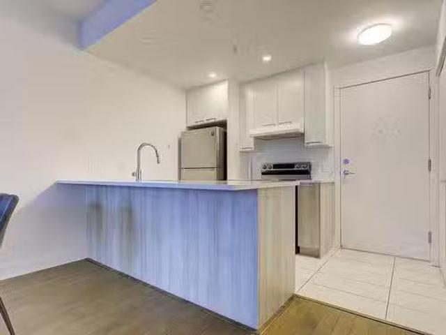 Apartment for rent in St. Leonard's, Quebec