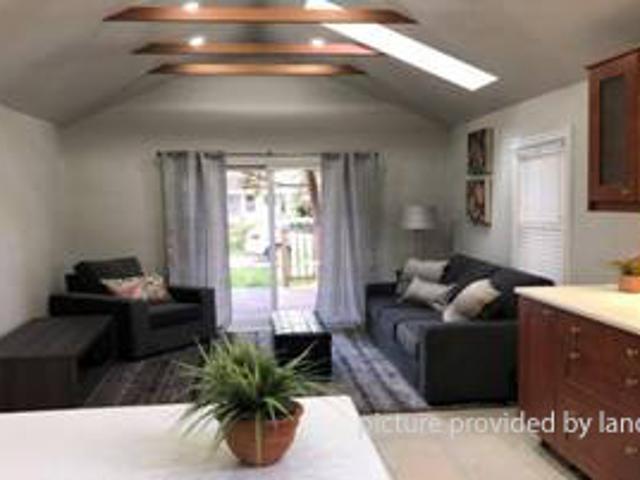 Room for rent in Woburn, Ontario