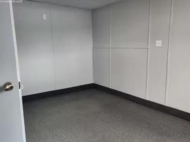 House for rent in Oshawa, Golden Horseshoe