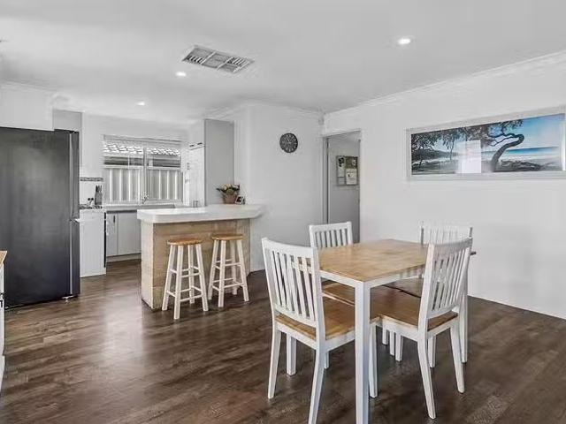 House for rent in West Wodonga, Victoria