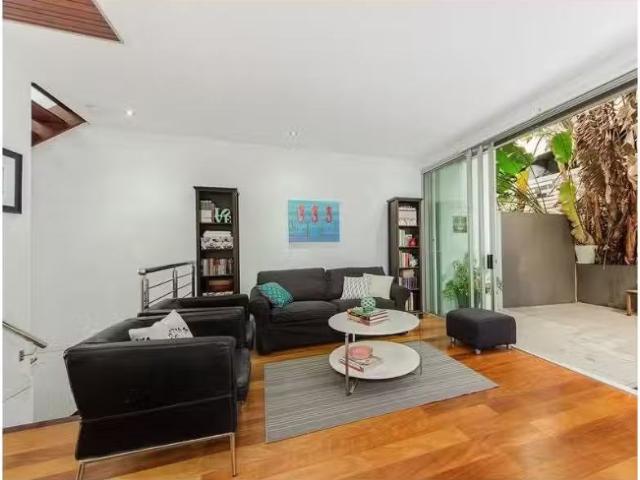 Condo for rent in Toombul, Queensland