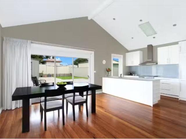 House for rent in Wollongong West, New South Wales