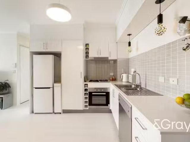 Apartment for rent in Toombul, Queensland