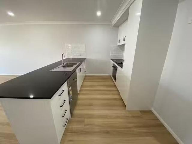 Apartment for rent in Plainland, Queensland