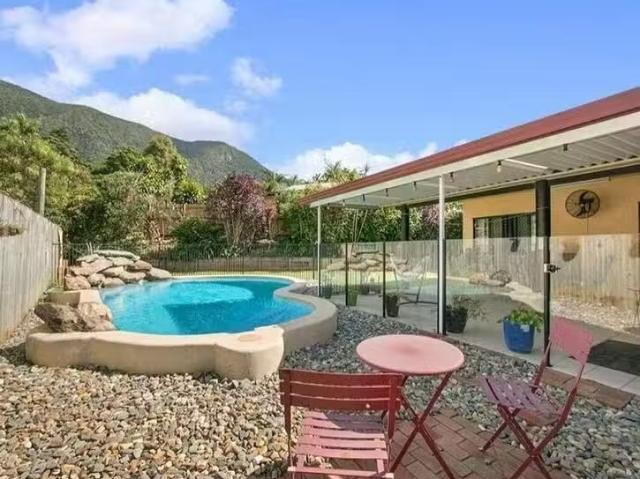 House for rent in Redlynch, Queensland