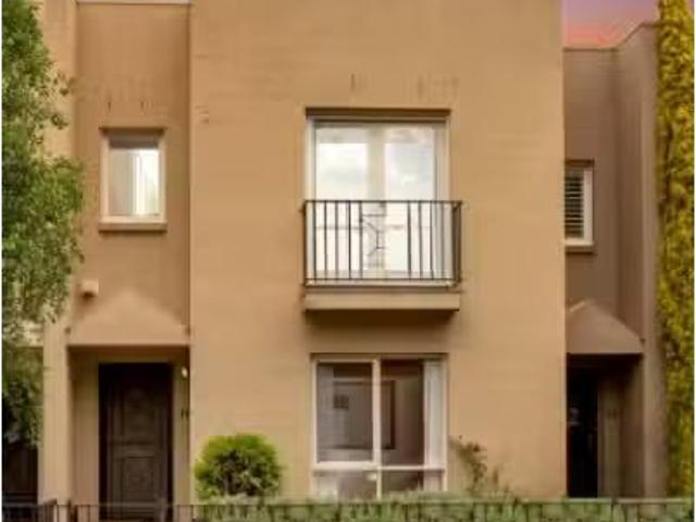 Condo for rent in Camerons Creek, Victoria