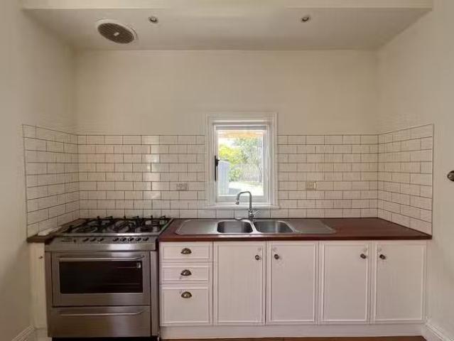 House for rent in Williamstown, Victoria