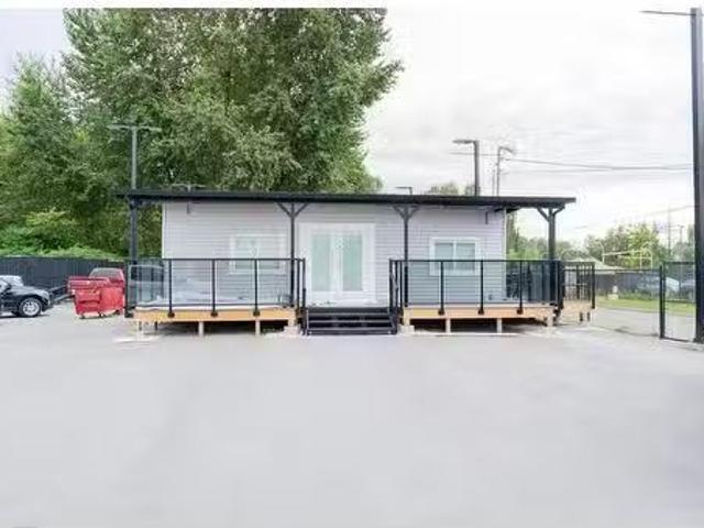 House for rent in Surrey, British Columbia