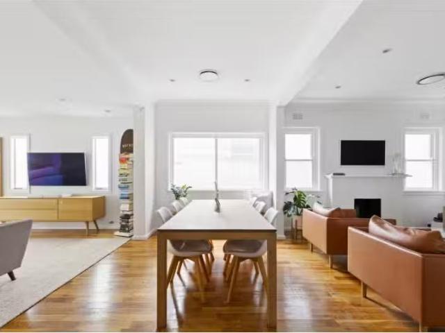 House for rent in Curl Curl, New South Wales