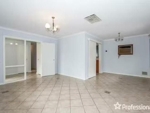 House for rent in Forrestfield, Western Australia