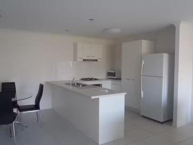 Apartment for rent in Emerald, Queensland