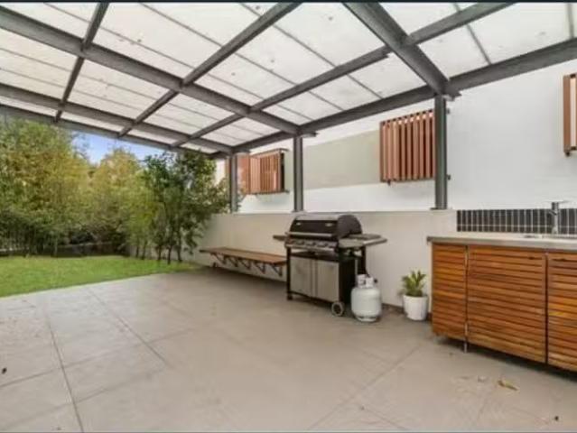 Apartment for rent in Toombul, Queensland