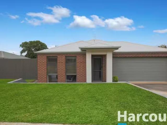 House for rent in Drouin, Victoria