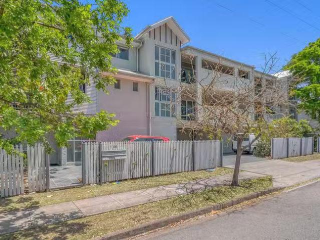 Apartment for rent in Toombul, Queensland