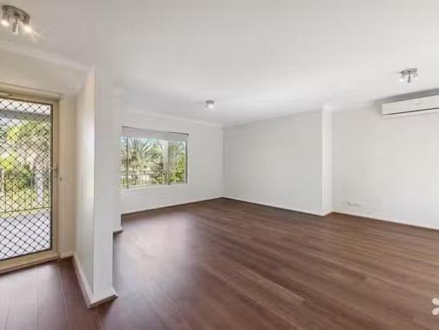 Apartment for rent in Kardinya, Western Australia