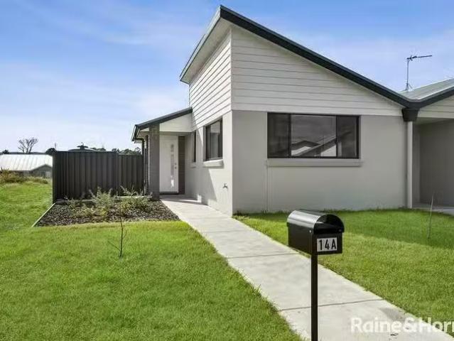 House for rent in Brisbane Grove, New South Wales