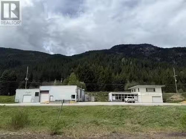 House for rent in Thrums, British Columbia