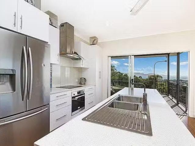 House for rent in Castle Hill, Queensland