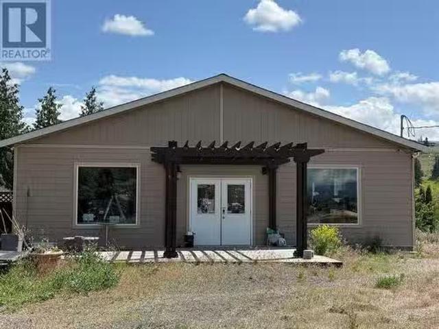 House for rent in Winfield, British Columbia