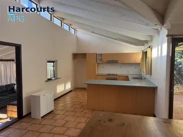 House for rent in Stratham, Western Australia