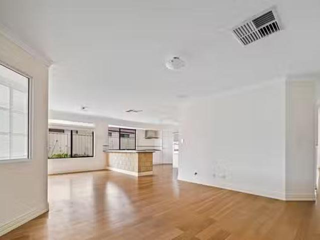 House for rent in Carramar, Western Australia