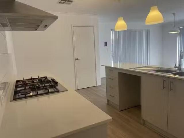 House for rent in Landsdale, Western Australia