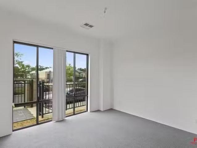 House for rent in Kwinana Town Centre, Western Australia