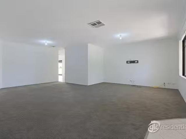 House for rent in South Lake, Western Australia