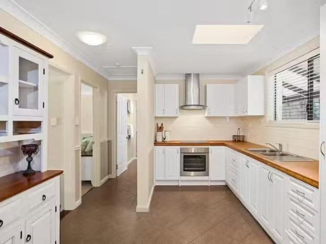 House for rent in Crows Nest, Queensland