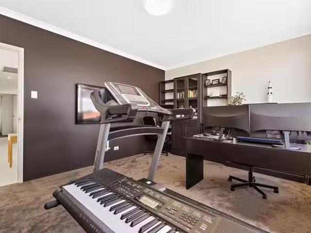 House for rent in Booragoon, Western Australia