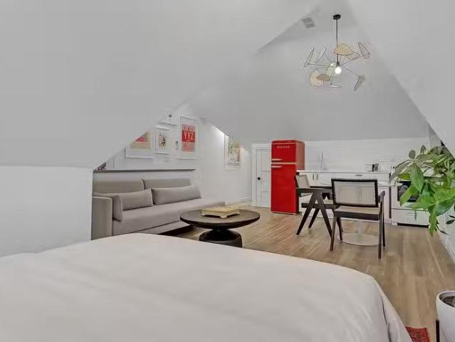 Condo for rent in Toronto, Golden Horseshoe