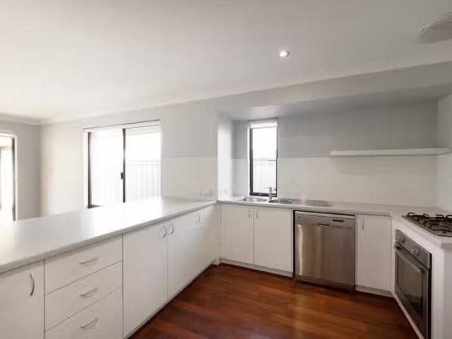 House for rent in Banksia Grove, Western Australia