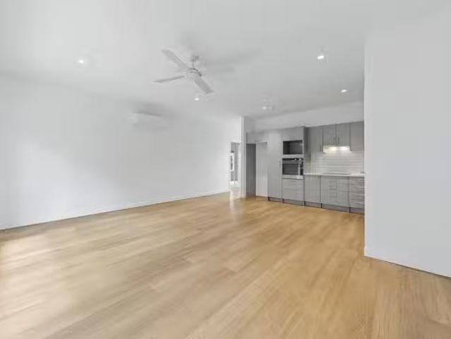 Apartment for rent in Toombul, Queensland