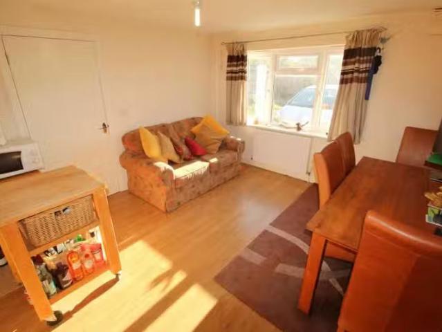 Apartment for rent in Westborough, Surrey