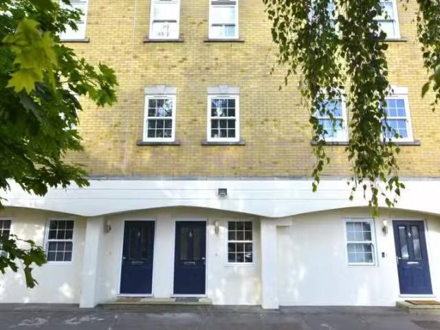 Apartment for rent in Navestock Side, Essex