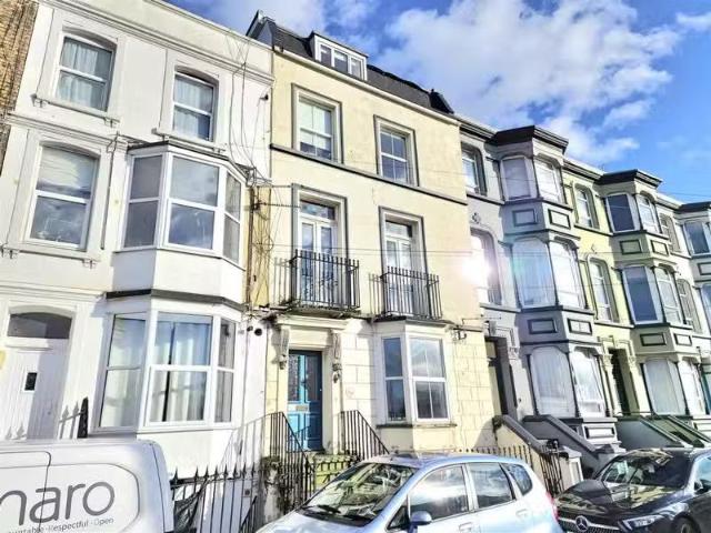 Apartment for rent in Westbrook, Acol