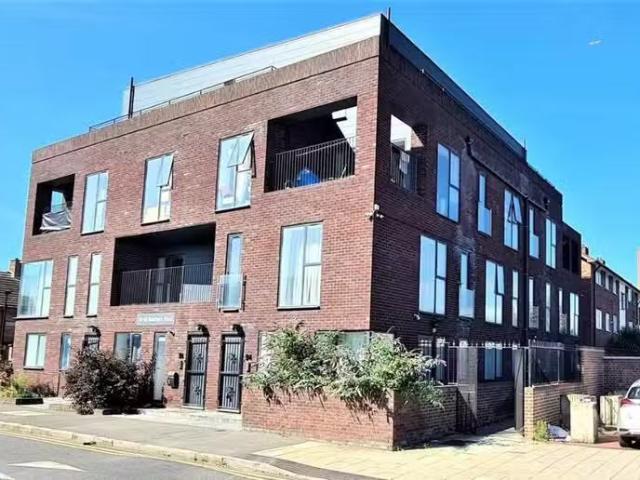 House for rent in Custom House, Greater London