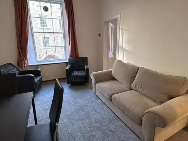 House for rent in Canongate, Old Town