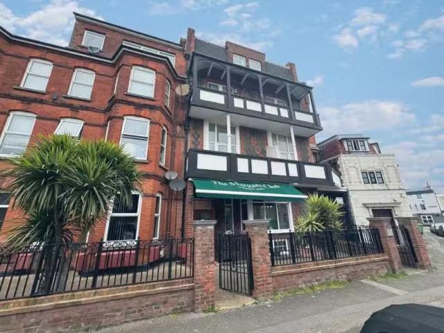 House for rent in Cliftonville West, Acol
