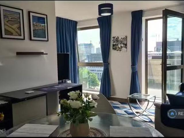 House for rent in Brentford End, Greater London