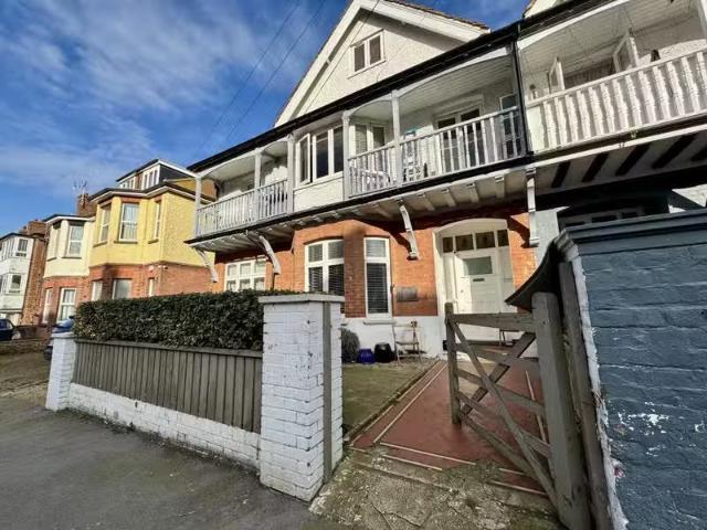 House for rent in Cliftonville West, Acol