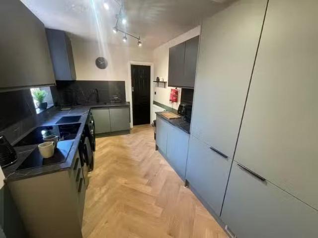 House for rent in California, Key Street