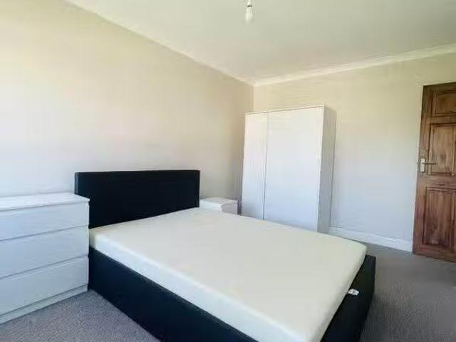 House for rent in Barnehurst, Greater London